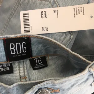 Urban Outfitters BDG Girlfriend High-Waisted Denim Short Size 26 thumbnail 7