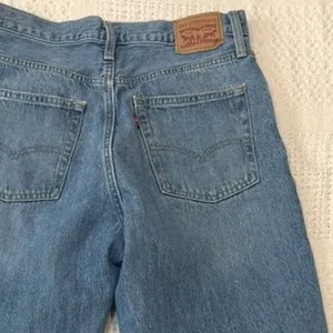 Levi's 30 '94 Baggy mid rise straight leg distressed jean J2 2753 thumbnail 12