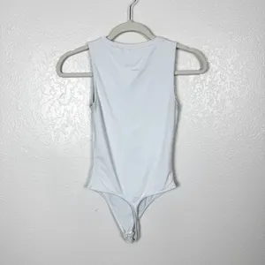 Aritzia Babaton Contour Muscle Bodysuit in White Size XS thumbnail 6
