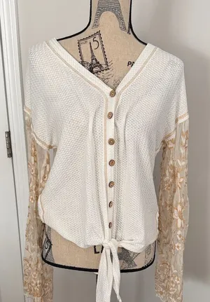 Miss Me Boho Waffle Knit Lace Bell Sleeve Tie Front Blouse Cream Size Large thumbnail 1