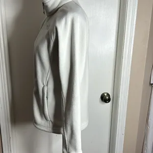 The North Face White Zip-Up Fleece Jacket Size Medium. Cream thumbnail 3