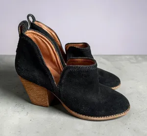 JEFFREY CAMPBELL Black Suede Ankle Booties Boots Size 6.5 thumbnail 1