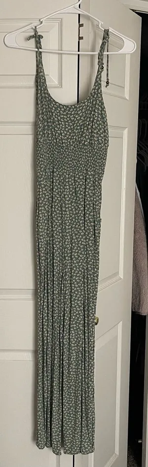 American eagle green floral jumpsuit size S thumbnail 1