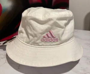 Adidas Women's Essentials Plus Bucket Hat White/Bliss Lilac one size thumbnail 1
