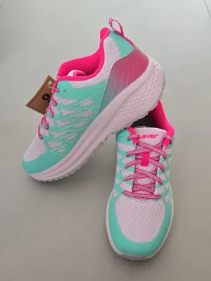 NWT! Hi-Tec Women’s Athletic Shoes - Mint Green & Hot Pink Size 6.5 thumbnail 2
