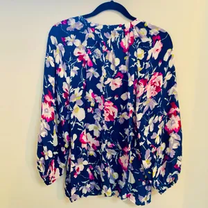 Joie Floral Blouse lightweight long sleeve Size M thumbnail 2