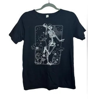 Spooky Skeleton Halloween Graphic Tee Black Size XL thumbnail 1