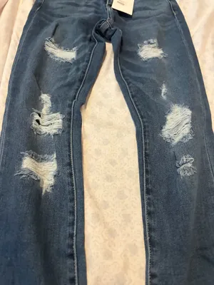 bnwt cello cropped skinny ripped jeans thumbnail 5