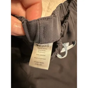 FIGS Technical Collection Drawstring Elastic Waist Scrub Pants Size Large Gray thumbnail 5