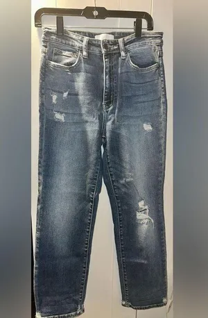 NWOT Vervet Distressed High Rise Slim Straight thumbnail 3