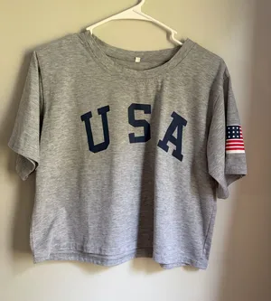 Light Gray USA Cropped Graphic T-Shirt Sz Small thumbnail 1