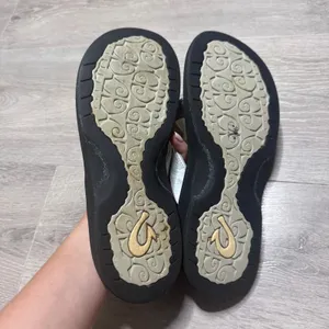 OluKai Ohana Womens White Black Pineapple Print Flip Flop Sandals Size 8 thumbnail 4