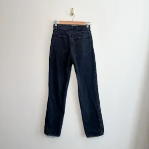 Abercrombie & Fitch | 90s Straight Ultra High Rise Distressed‎ Black Jeans Sz 27 thumbnail 3