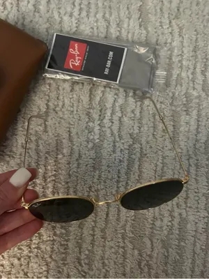 Ray-Ban Gold Frame Sunglasses with Black Lenses thumbnail 5