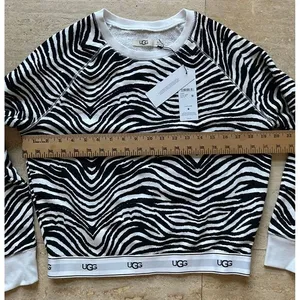 NEW UGG Zebra‎ Print Crewneck Sweatshirt Long Sleeve Pullover XS thumbnail 4
