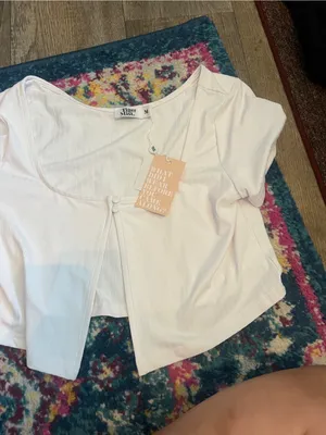 NWT Tiger Mist arti White Scoop-Neck Crop Top thumbnail 7