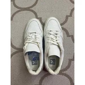 Veja V-10 sneakers all-white leather perforated toes lace.up sneakers, size 10 thumbnail 14