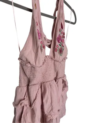 ✨ Olivaceous Size L Pink Floral Embroidered Halter Tiered Mini Dress 🌸✨‎ thumbnail 3