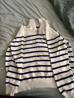 Brandy Melville Sweater Polo thumbnail 2