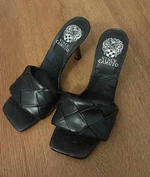 Vince Camuto Heels Leather Black 6.5 thumbnail 1