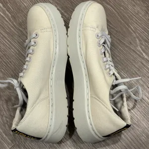 Dr. Martens Dante Canvas Casual Shoes Beige Parchment Low Top Sneakers 6-6.5 thumbnail 6