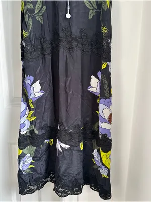 Farm Rio Soft Garden Black Laces Short Sleeve Maxi Dress thumbnail 9