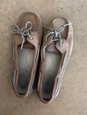 Sperry Women's Tan Leather Moccasins with Lace Trim thumbnail 1