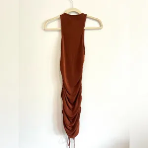 Isalis Bodycon Drawstring Ruched Dress in Burnt Orange Size Small thumbnail 5