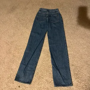 Eco yin and yang 90s boyfriend jeans never worn thumbnail 5
