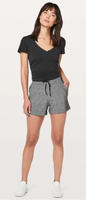 Lululemon Spring Break Away Short *4-way Stretch 3" Size 6 thumbnail 1