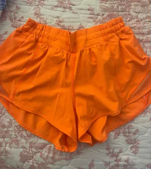 Hotty Hot Short 2.5” thumbnail 2