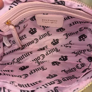 Juicy Couture Retro Cherry shoulder bag thumbnail 8
