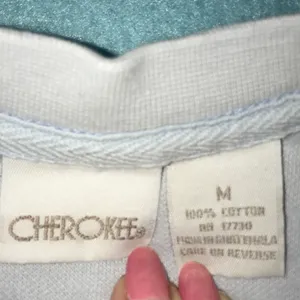 𝅺CHEROKEE crewneck long sleeve light blue embroidered emblem top size M thumbnail 3