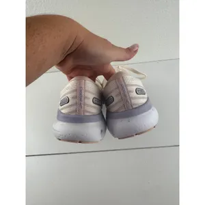Brooks Glycerin 19 Womens Running Shoes Beige Athletic Sneakers Sz‎ 8.5 Running thumbnail 4