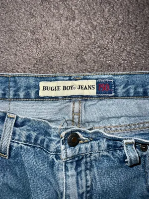 Vintage 90s Bugle Boy Distressed Denim Shorts thumbnail 3