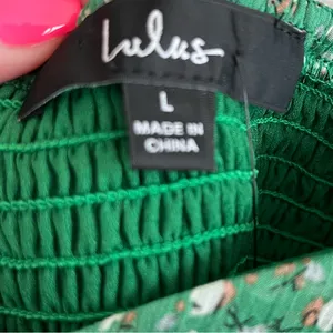 LULUS Green Long Sleeve Cropped Top Blouse Size L NWT thumbnail 4
