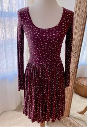 Old Navy Long Sleeve Dress thumbnail 1