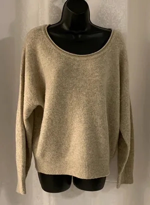 ABERCROMBIE & FITCH SWEATER. Sz : XS thumbnail 1