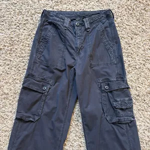 American Eagle Black Cargo Pants y2k Grunge Size Women’s 2/XS Regular thumbnail 3
