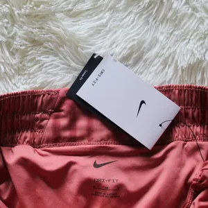Nike One Shorts thumbnail 5