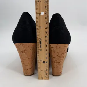 Toms Sandals Women’s 10M Black Classic Wedge Espadrille Cork Peep Toe Slip On thumbnail 10