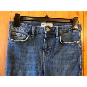Free People, distressed jeans, size 25 ￼(1665) thumbnail 3