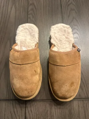 UGG Leisure Slide Slippers thumbnail 6