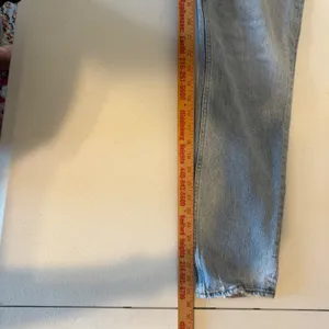 Abercrombie & Fitch The 90s Straight Ultra High Rise Light Wash‎ Jeans Size 28 thumbnail 10