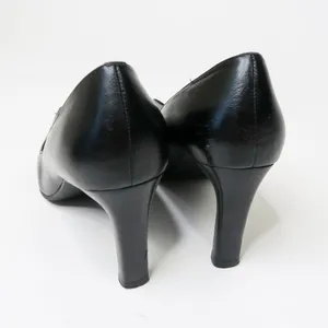 Vintage 90s Connie Black Leather Pumps thumbnail 3