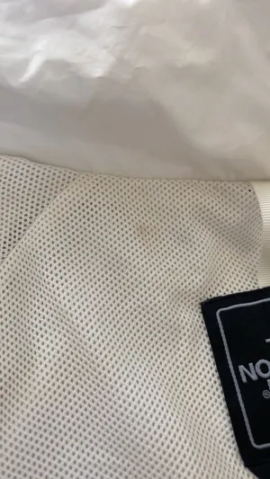 The North Face Women’s Windbreaker Size M thumbnail 8