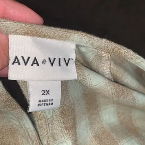 Ava & Viv woman plus size 2X long sleeve blouse top green & brown squared thumbnail 5