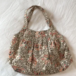 Old Navy Mutilcolor Purse With Leaf & Rhinestone Detail thumbnail 2