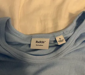 Aritzia Crop Top thumbnail 3