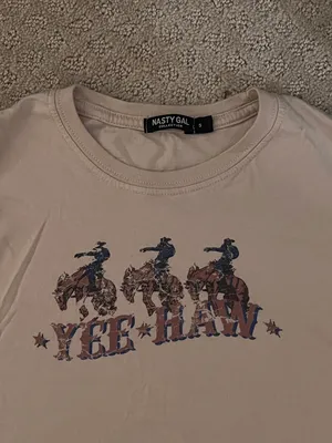 Tshirt thumbnail 3